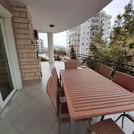 Panaroma Garden 2+1 Castle View * Alanya